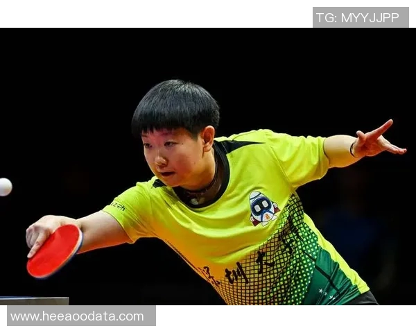 深圳乒乓球队在钻石联赛中的拼搏历程与荣耀时刻回顾 深圳乒乓球队在钻石联赛中的拼搏历程与荣耀时刻回顾